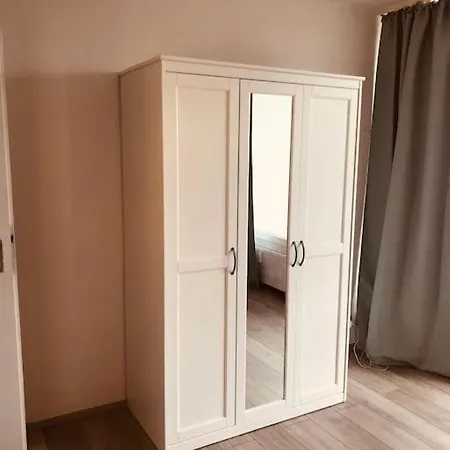 Apartamento Stilvolles Mit Balkon 15min Airport