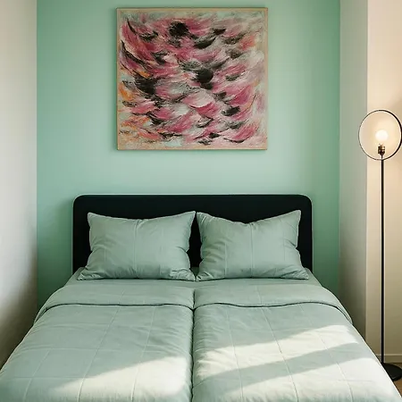 Stilvolles Mit Balkon 15min Airport *